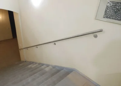 Turėklai mokykloms, darželiams, įstaigoms 28 Didzdvario gimnazija 006