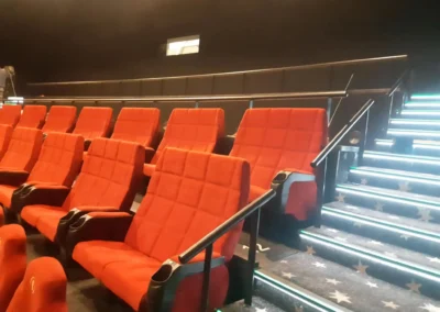 Turėklai mokykloms, darželiams, įstaigoms 34 Forum cinemas 001
