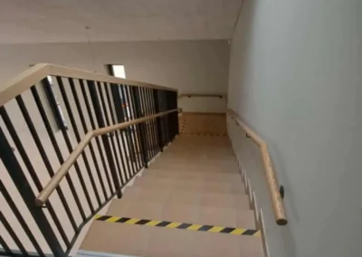 Turėklai mokykloms, darželiams, įstaigoms 46 Kursenai kapu 004