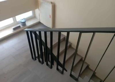 Turėklai mokykloms, darželiams, įstaigoms 50 Laiptine 002