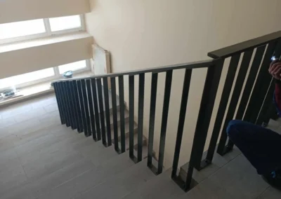 Turėklai mokykloms, darželiams, įstaigoms 51 Laiptine 003