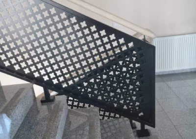 Turėklai mokykloms, darželiams, įstaigoms 63 Lazer tureklai 006