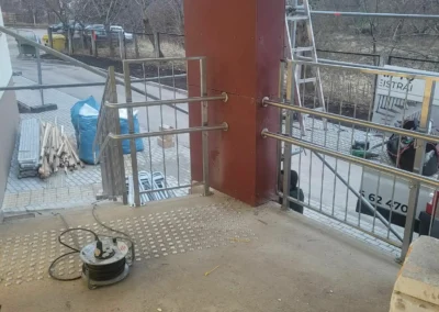 Turėklai mokykloms, darželiams, įstaigoms 88 NP ligonine 007