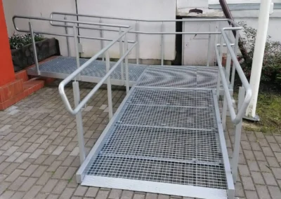 Neįgaliųjų pandusai ir turėklai 11 Neigaliuju panduso 006