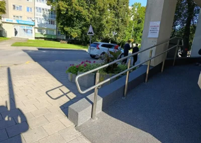 Neįgaliųjų pandusai ir turėklai 3 Neigaliuju tureklai 014