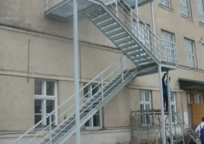 Priešgaisriniai laiptai 6 Priesgaisriniai 003