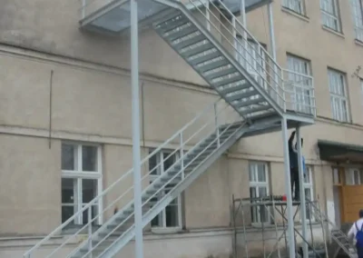 Priešgaisriniai laiptai 7 Priesgaisriniai 004