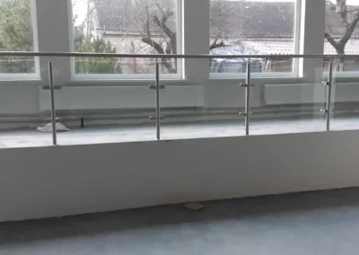 Turėklai mokykloms, darželiams, įstaigoms 112 Raseiniai stiklo 001