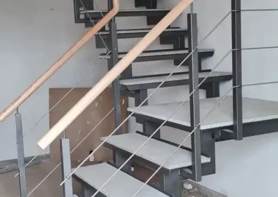 Laiptai ant metalinės konstrukcijos 87 Laiptai kaslita 001