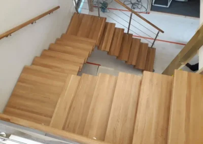 Laiptai ant metalinės konstrukcijos 125 Svedija lifto 003