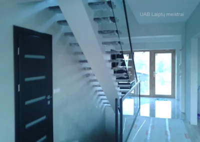 Laiptai ant metalinės konstrukcijos 131 Taurage 001