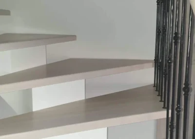 Laiptai ant metalinės konstrukcijos 134 Tomo laiptai 003